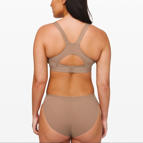 ❤️SALE ❤️NWT Lululemon Awake to Lace Bra - Picture 2 of 5